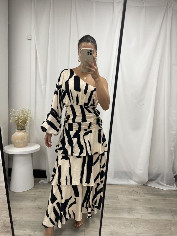 Pink Diamond Saski Midi Dress