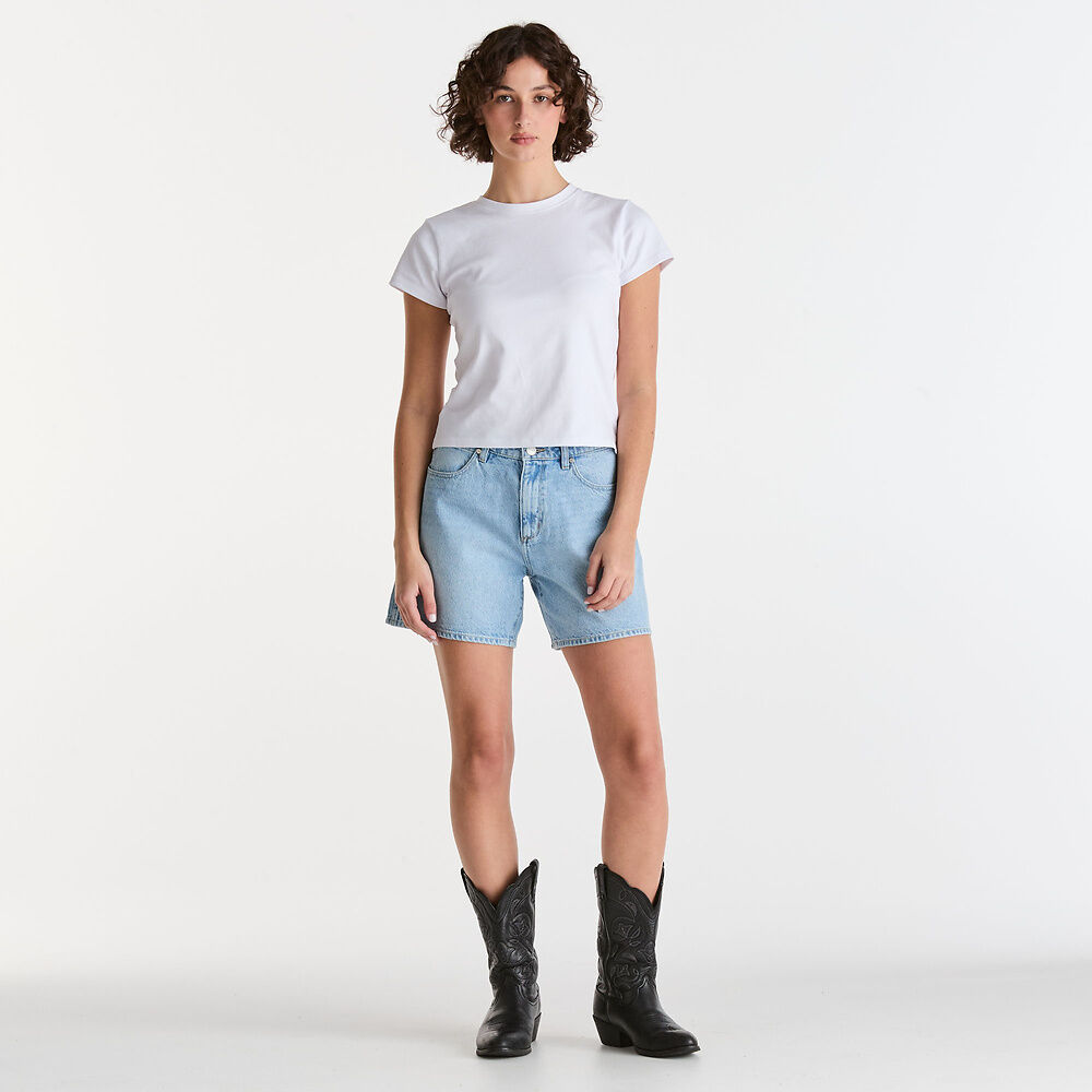 Wrangler Mid A-Line Short - Starlight