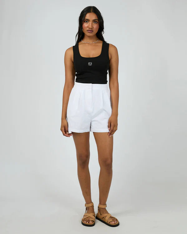 ALL ABOUT EVE Essesntial Bermuda Short - white