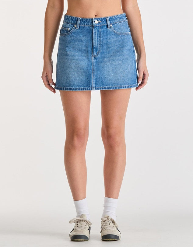 Lee Mid Relaxed Mini Skirt - Blue Edition